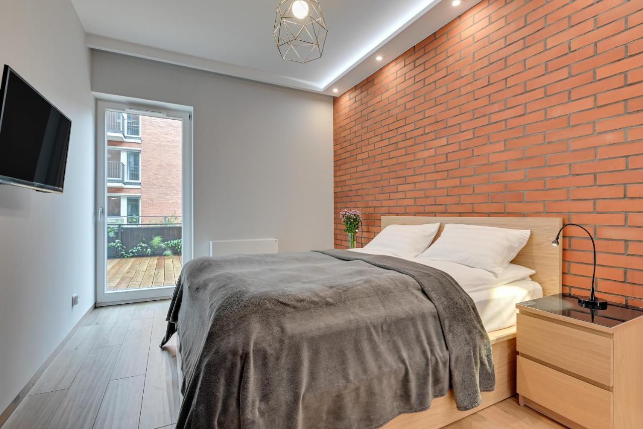 Central Apartment - Free Private Parking — Photos 3